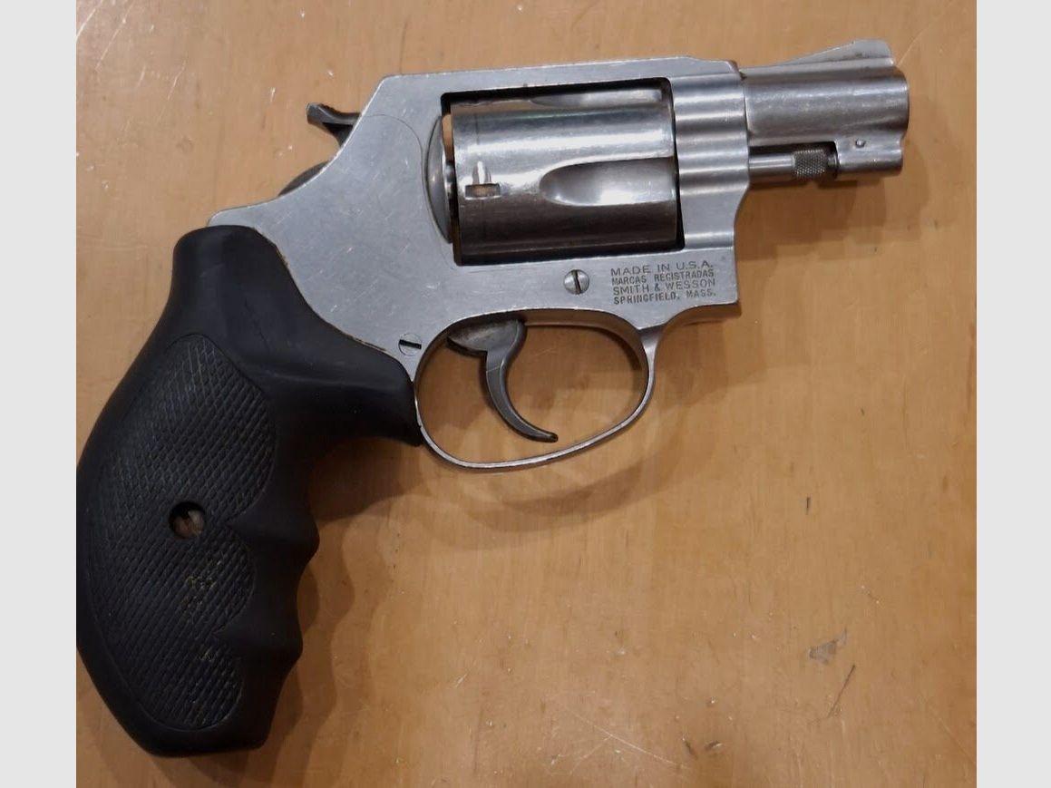 Smith & Wesson 60-12