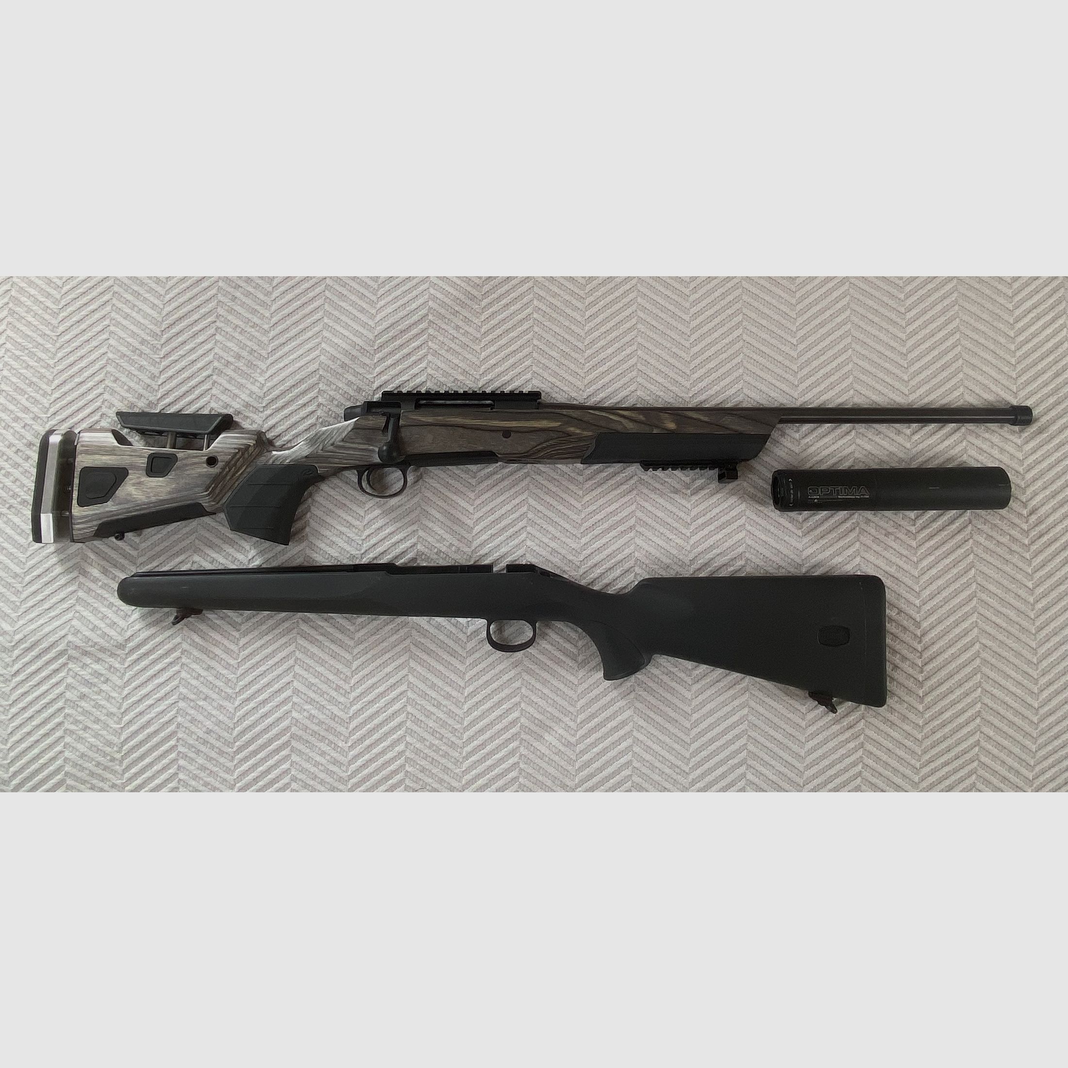 Mauser M18 Standard im Kaliber .30-06 mit Boyd’s AT-One Schichtholzschaft und ATEC Optima Schalldämpfer 