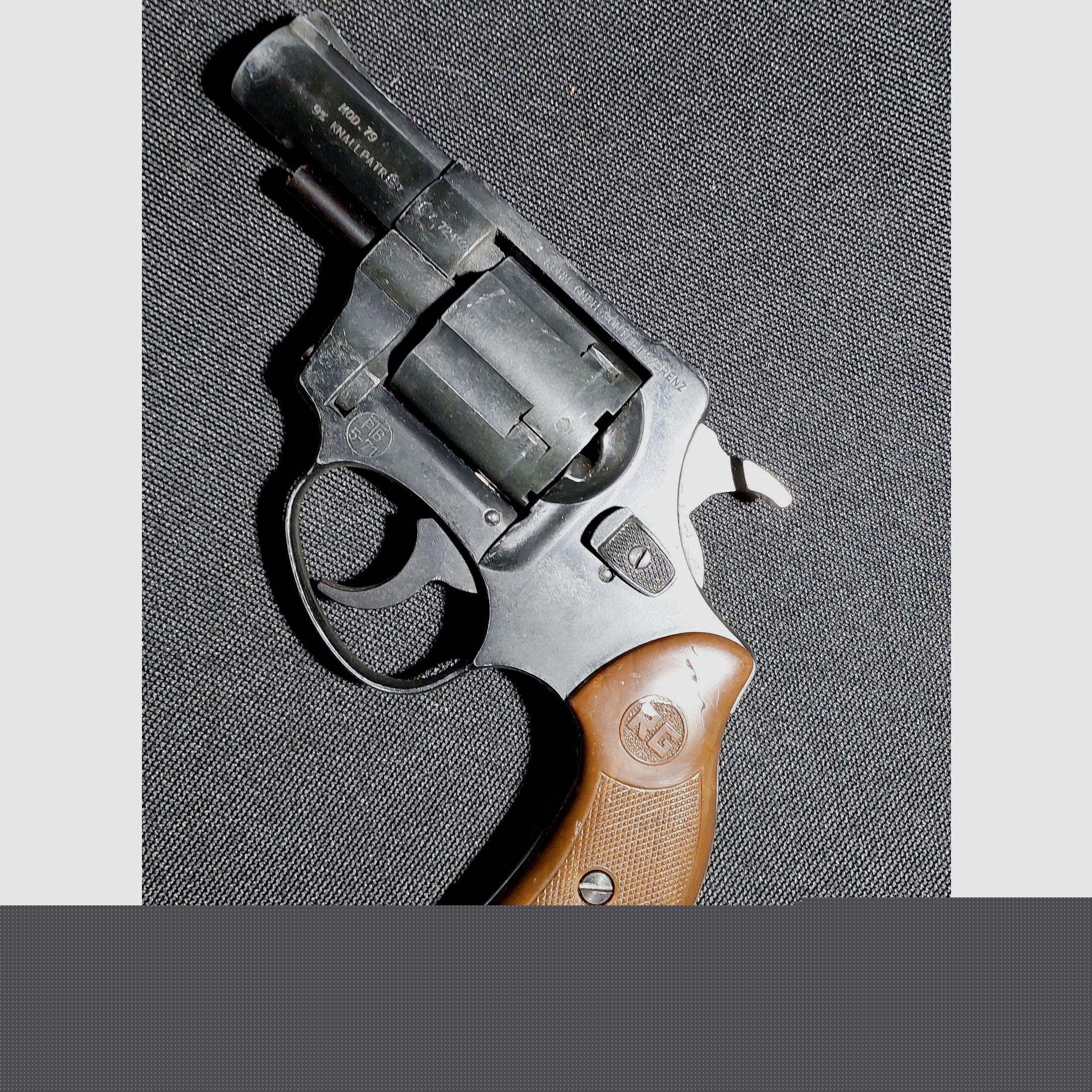 Röhm RG79 Schreckschuss Revolver brüniert (PTB 5-71) Rg 79 mit integriertem 15mm Lauf