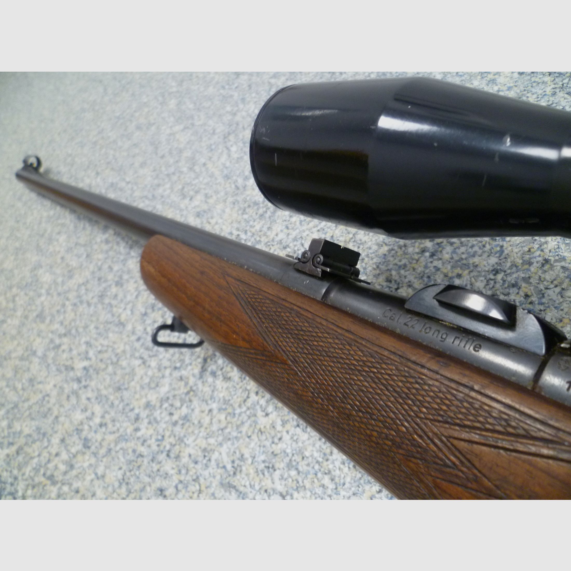 Repetierbüchse Anschütz 1417 .22lr.