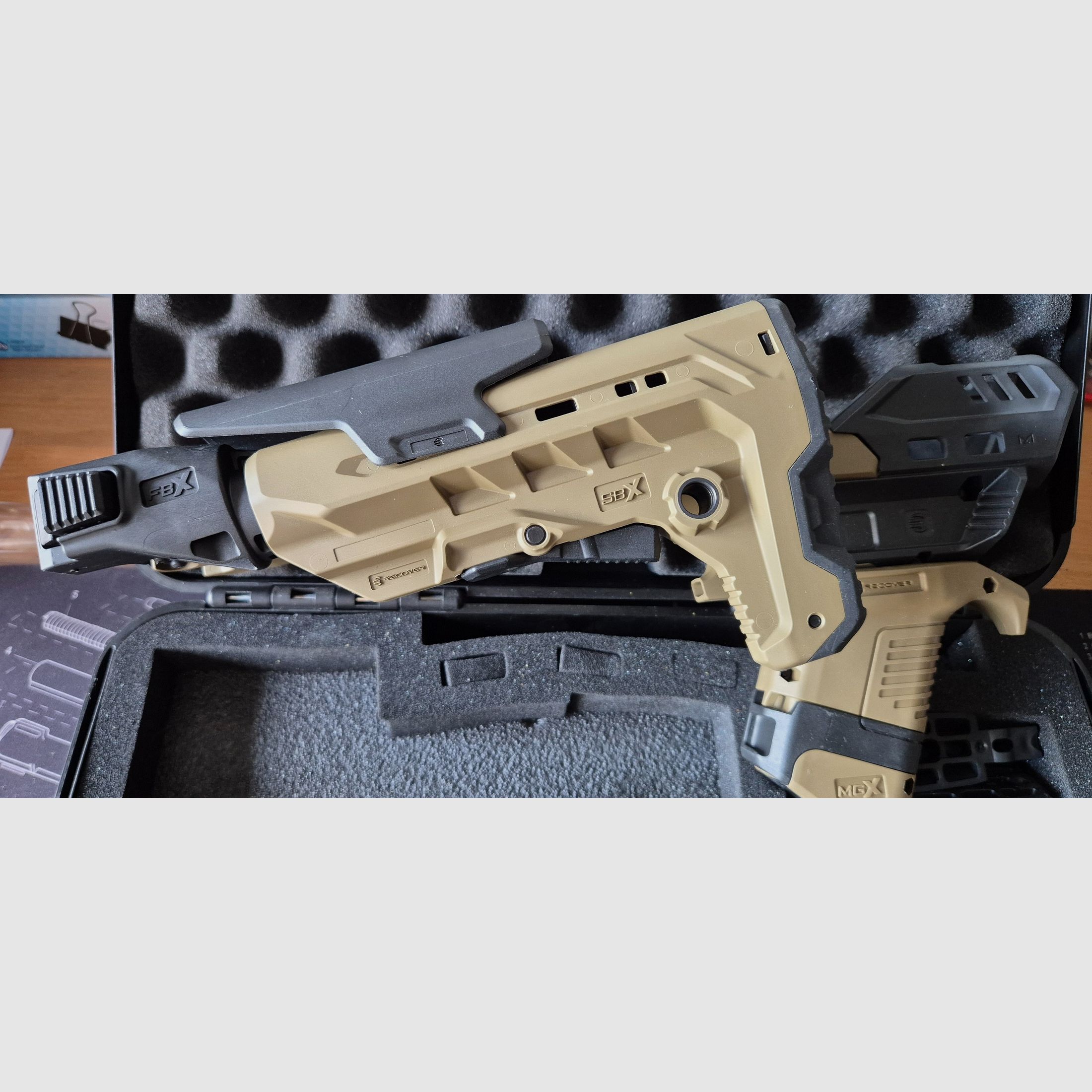 WALTHER PDP 4.5 OR INCL. RECOIL PAD en veel accessoires, afbeelding 11 van 12