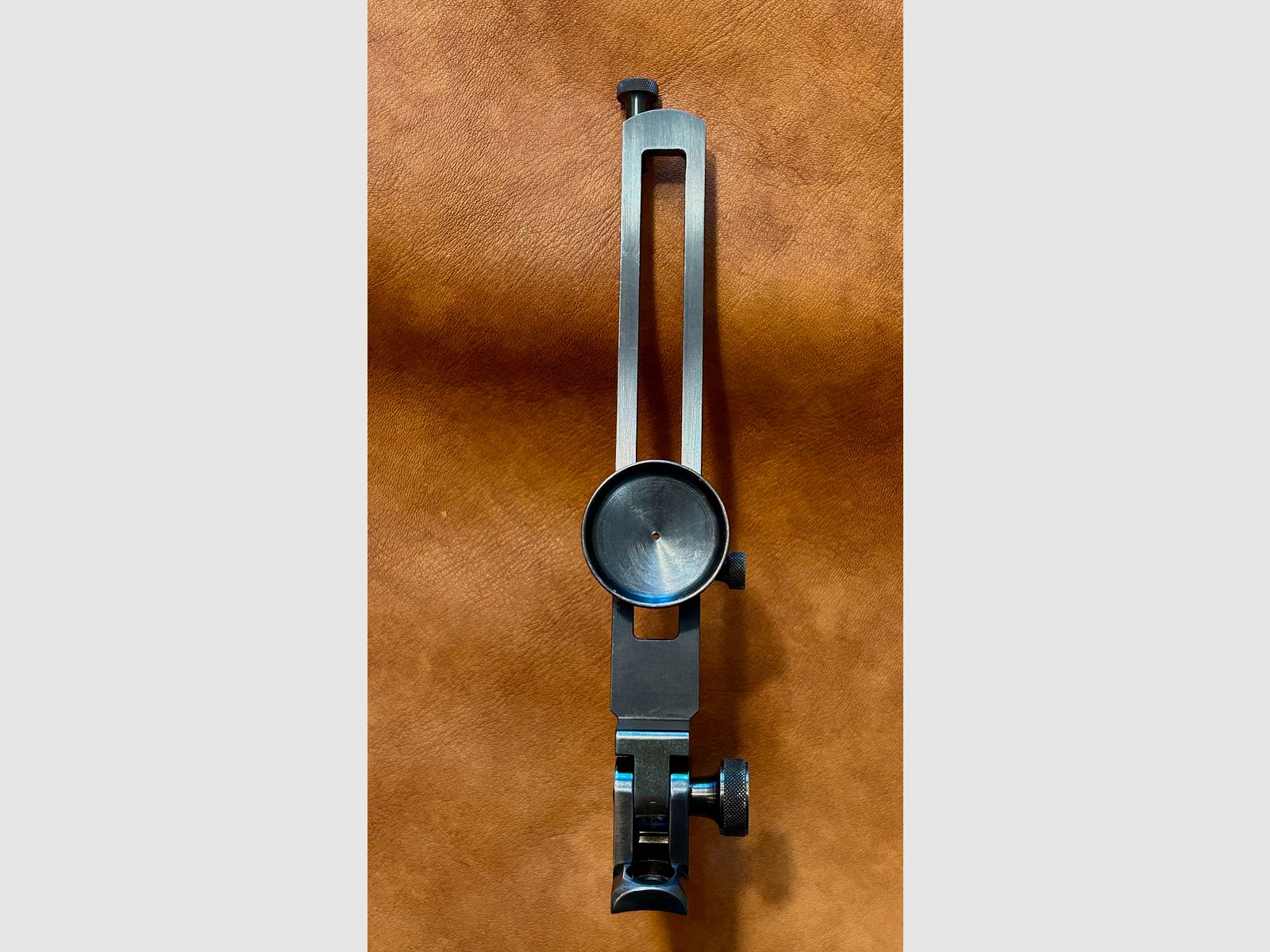 Langafstand tangvizier voor een 74er Sharps van Tom Axtell „The Riflesmith“