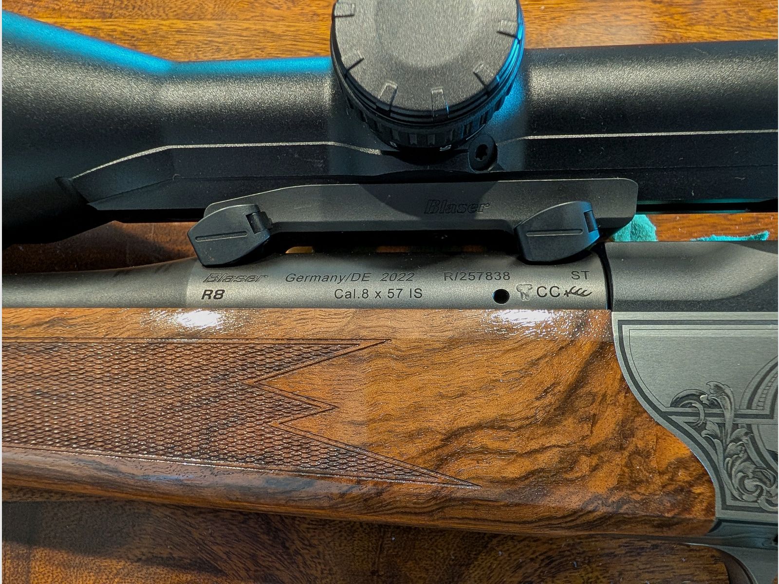 Blaser R8 8x57IS z 52cm lufcie