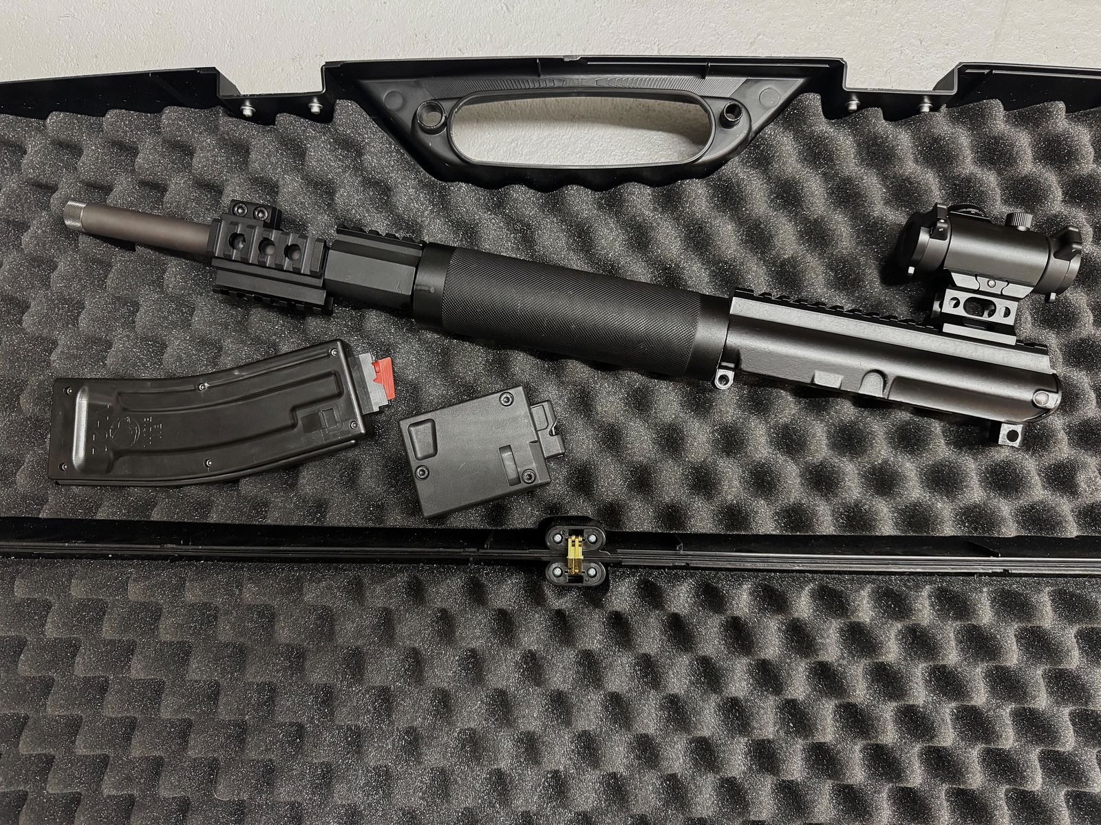 AR15 / M16 system wymienny CZ V22, kal. 22lfB, 22LR, zdjęcie 1 z 2