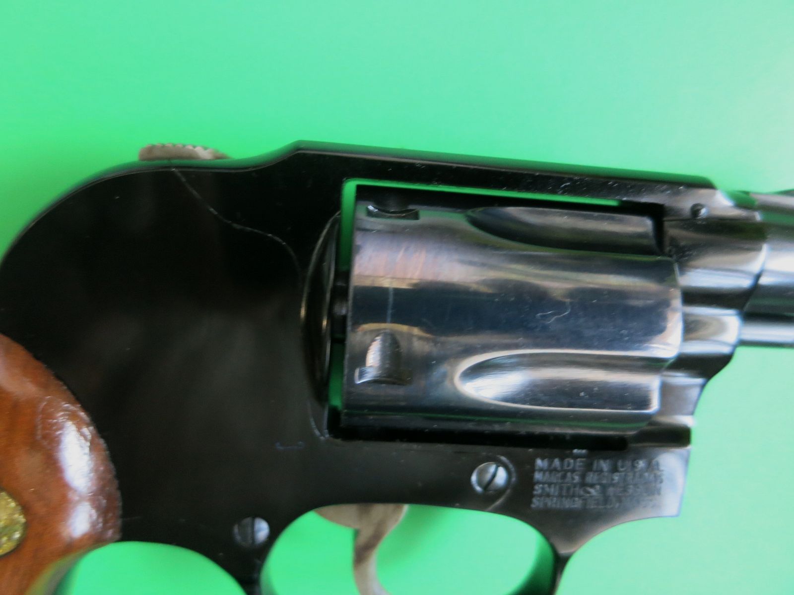 Revolver Smith&Wesson Mod. 38 Airweight Bodyguard, .38 Special, 2" barrel, hunter/collector, like new   #39