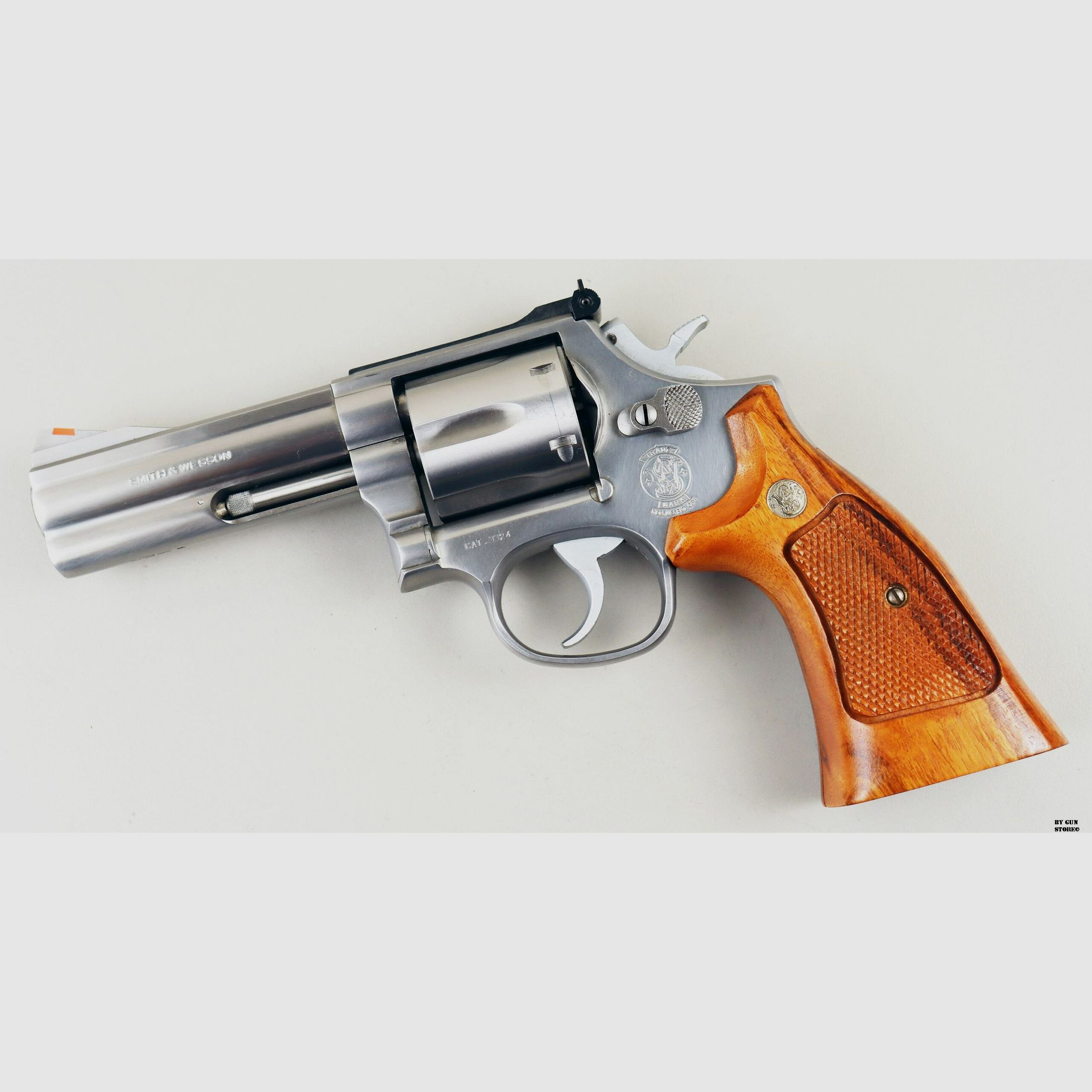 Revolver Smith & Wesson mod. 686-3 cal. 357 Mag. matr. BED4932, image 2 of 8
