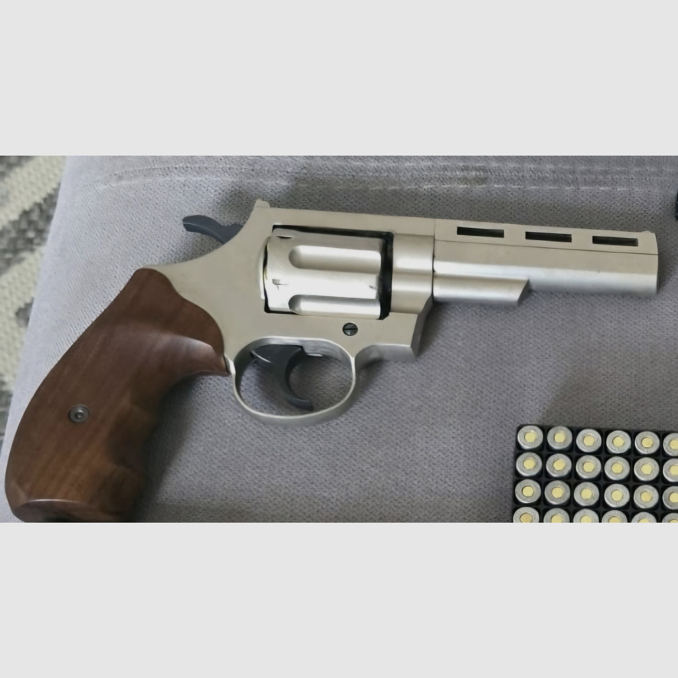 Colt Anakonda Schreckschuss