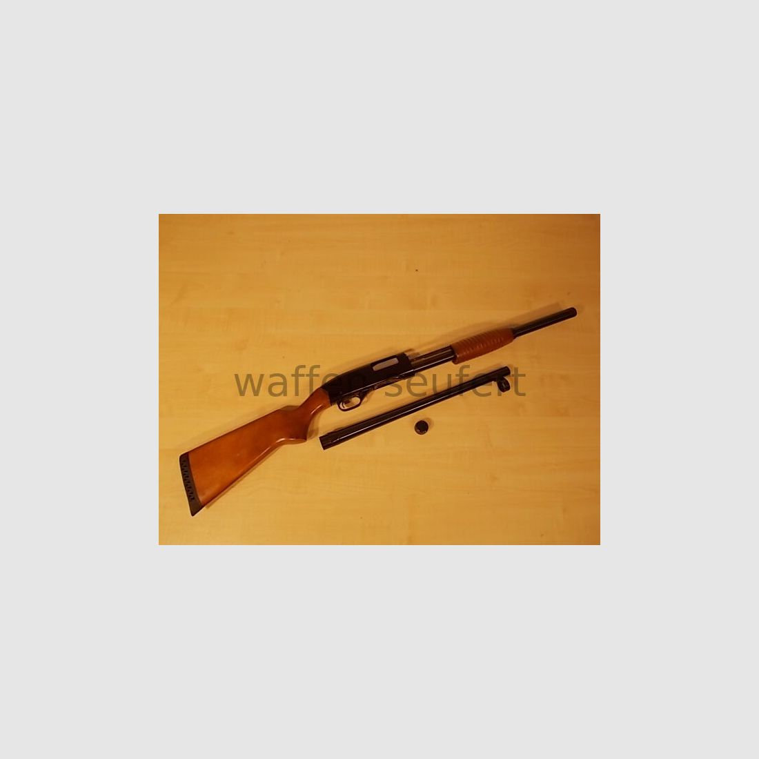 Winchester 1300 Defender Vorderschaft-Repetierflinte