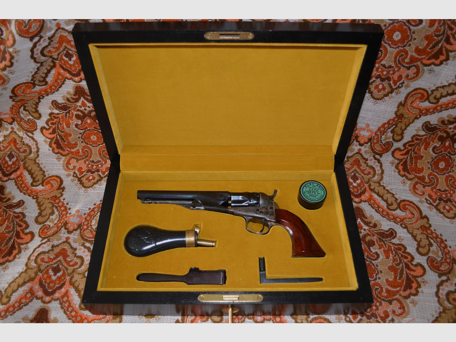 Colt Police 1862 Revolver a polvere nera