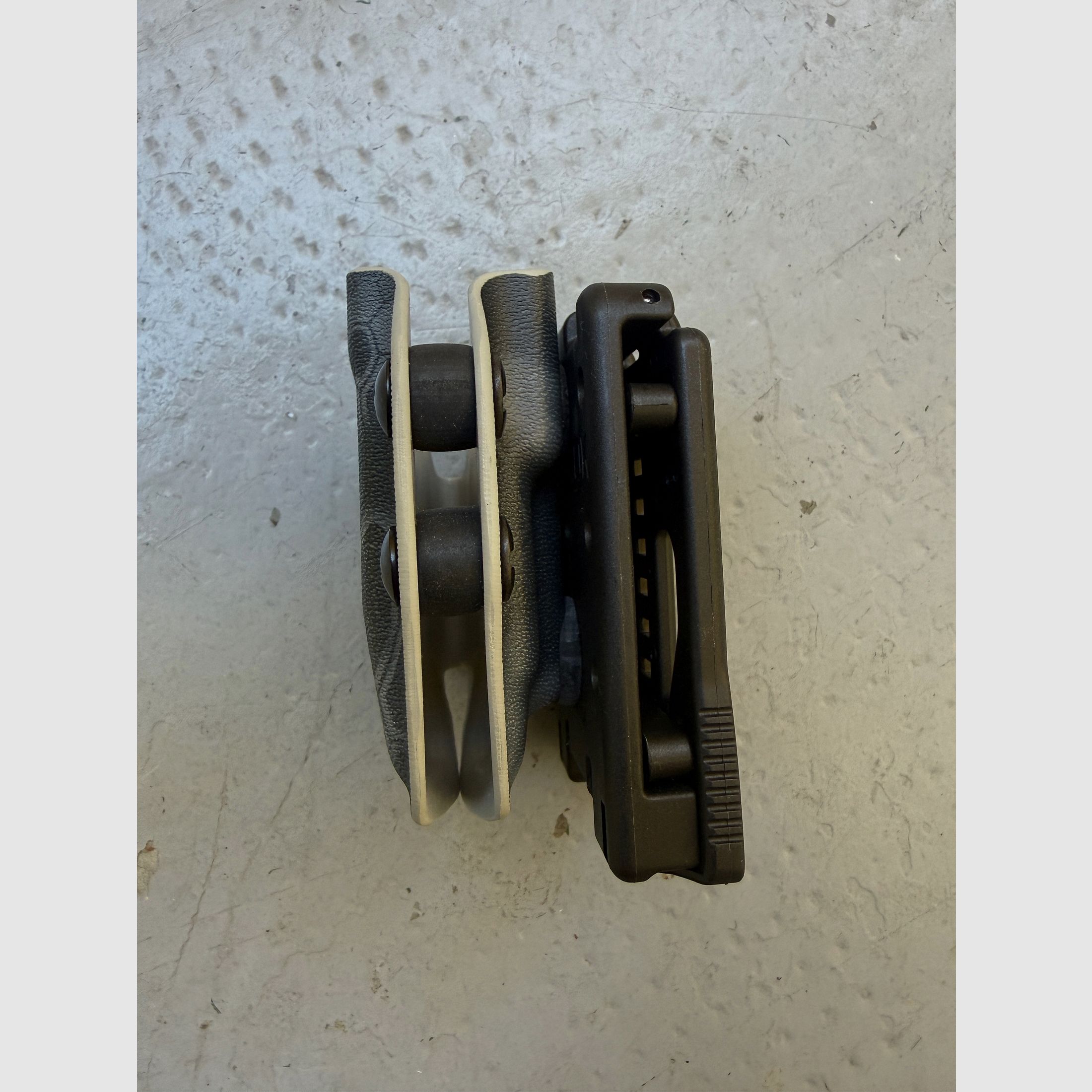 Black Trident Pistolen Single Mag Carrier voor CZ Shadow 2