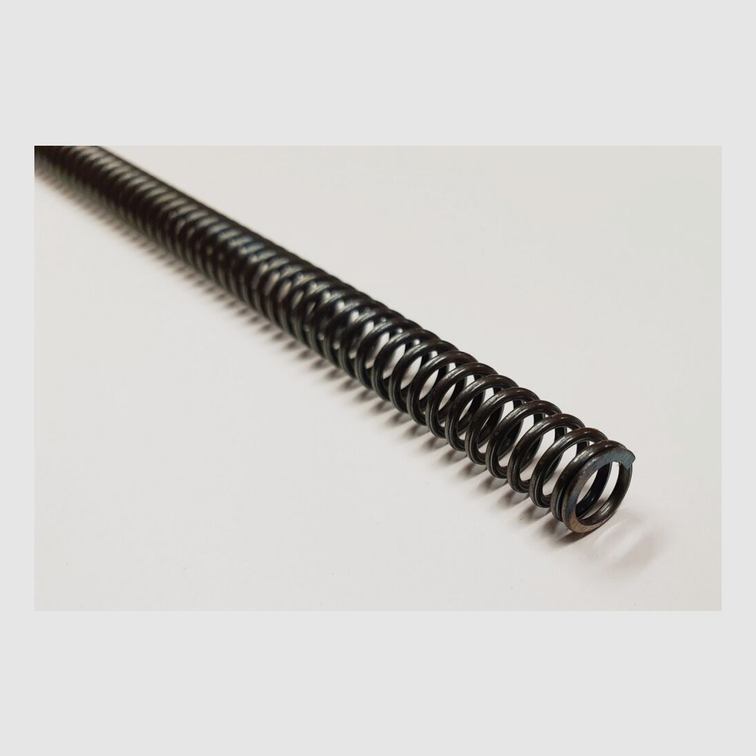 Resorte de cierre 10% de potencia extra IMI UZI / SAR M54 / BW MP2 5340-17-003-3179 RESORTE, TORNILLOS, PRESIÓN