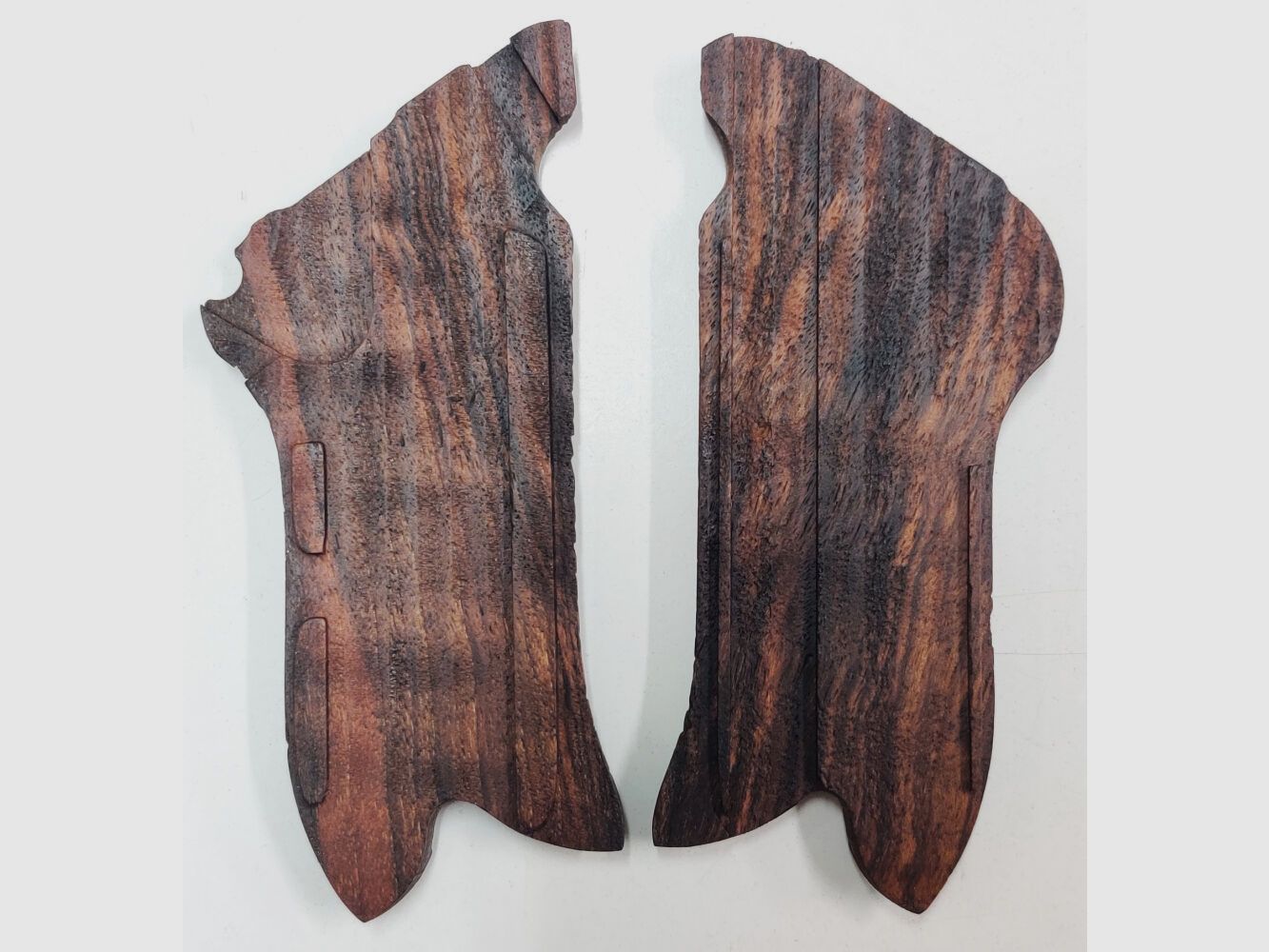 Griffschalen Luger 08, P08 Holz Links und Rechts Griffschalen Luger 08, P08 Holz Links und Rechts