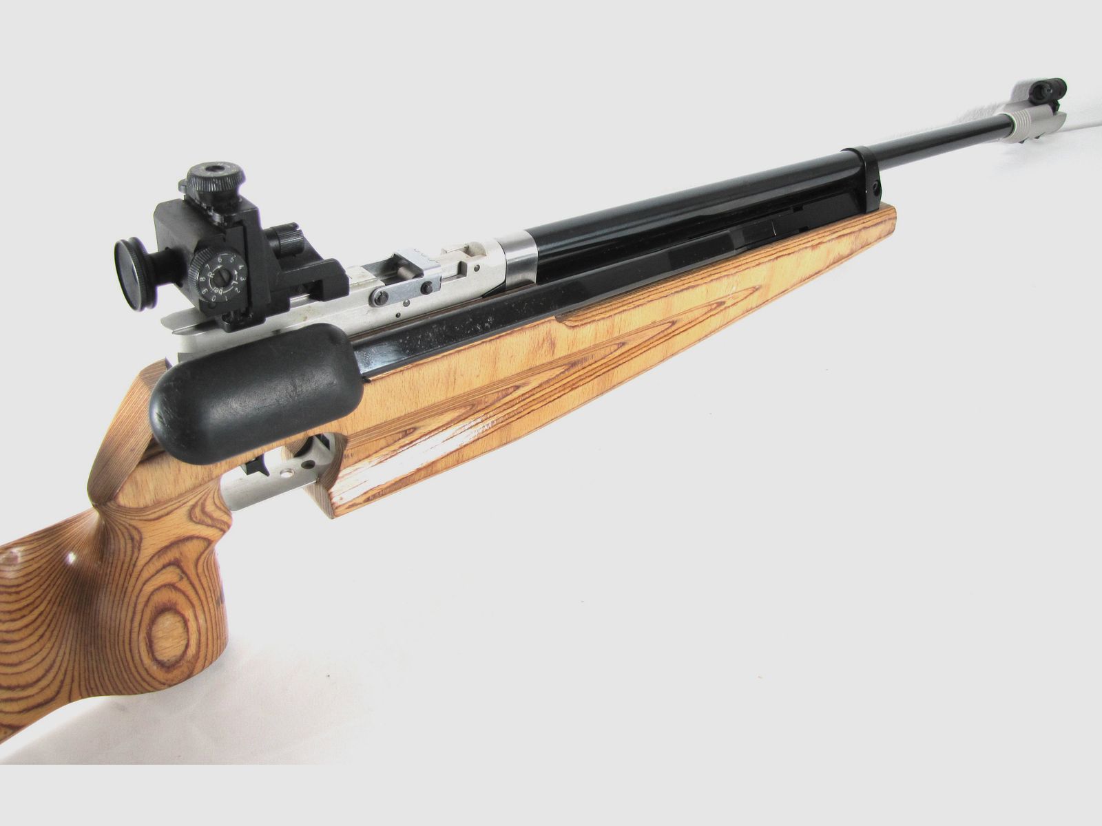 Rifle de aire de la marca Feinwerkbau, modelo 600