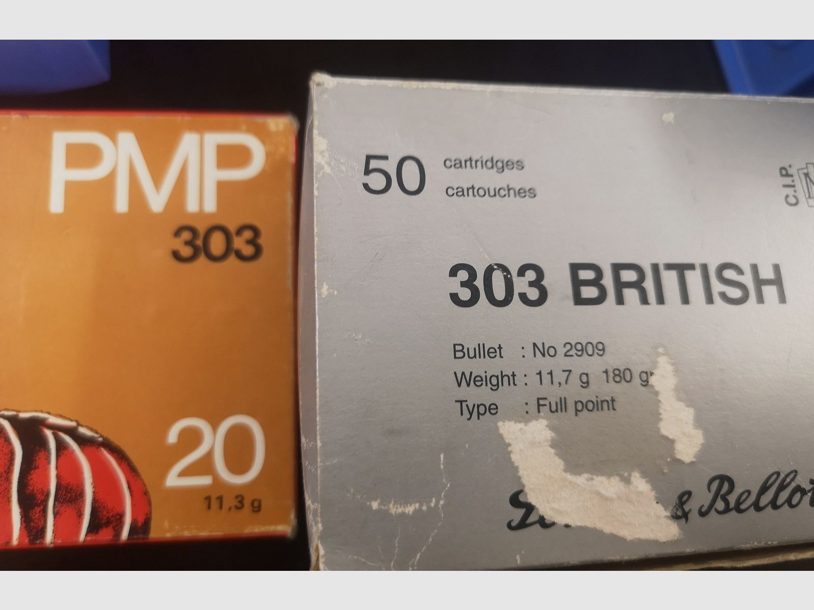 303 British 250 Stk. VMJ und 50 Hülsen mit Zünder