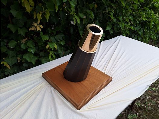 Fixed bronze mortar