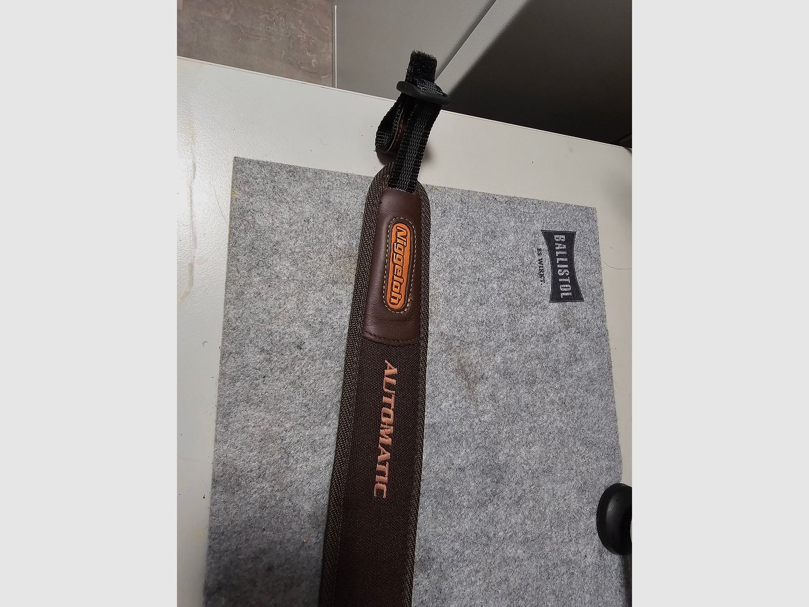 Niggeloh Automatisch Braun