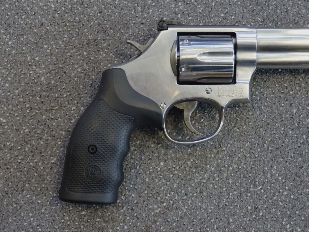 S&W SMITH & WESSON Mod 686 WO 6"