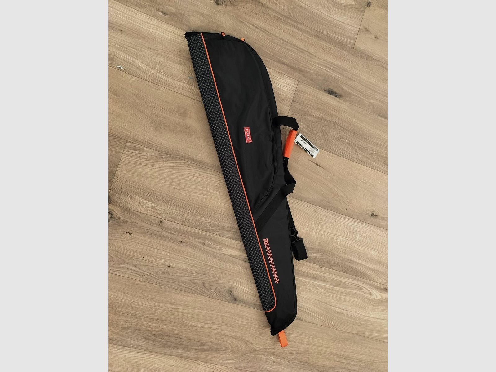 Futerał HART EB na czarną broń 122 CM., zdjęcie 1 z 3