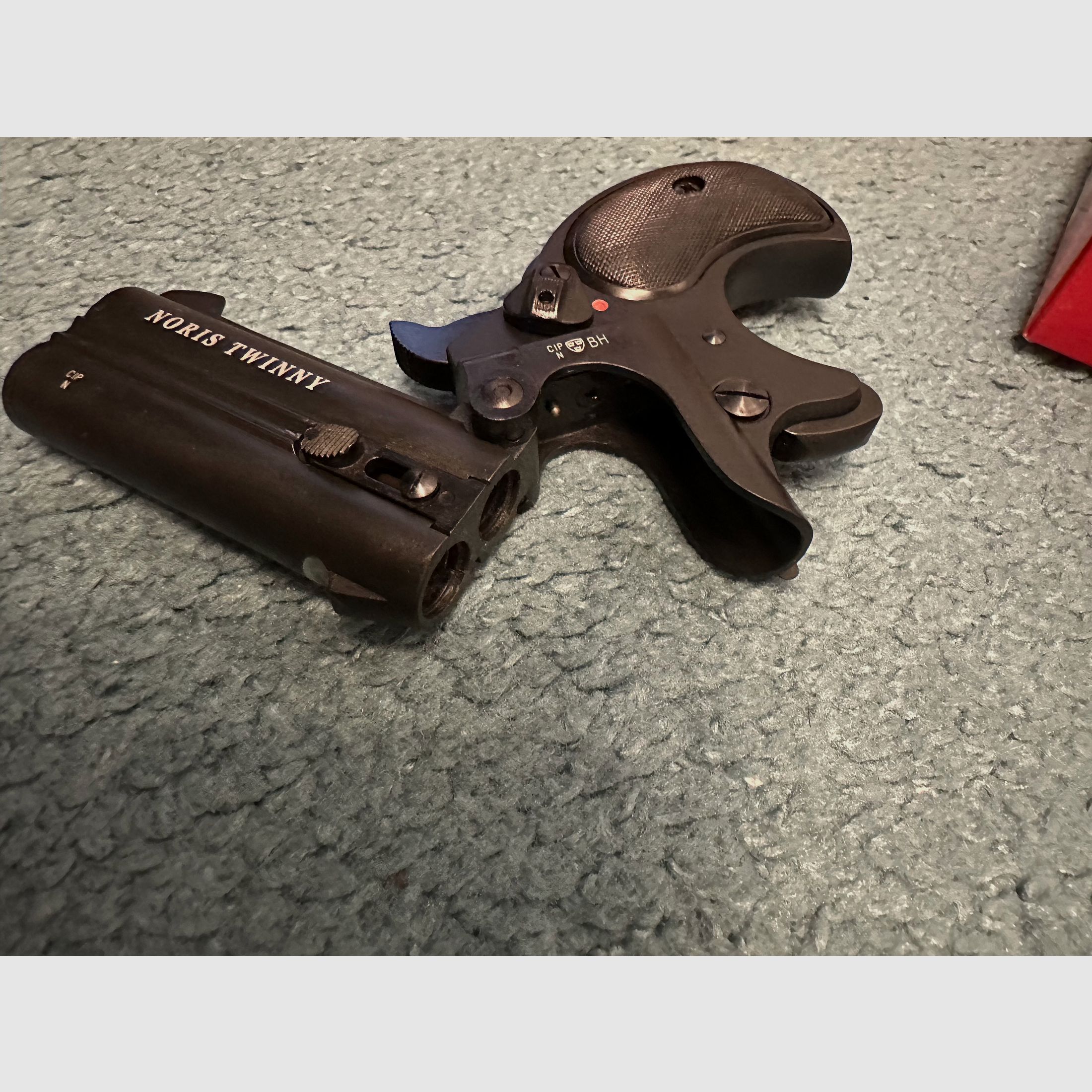 Deringer Noris Twinny