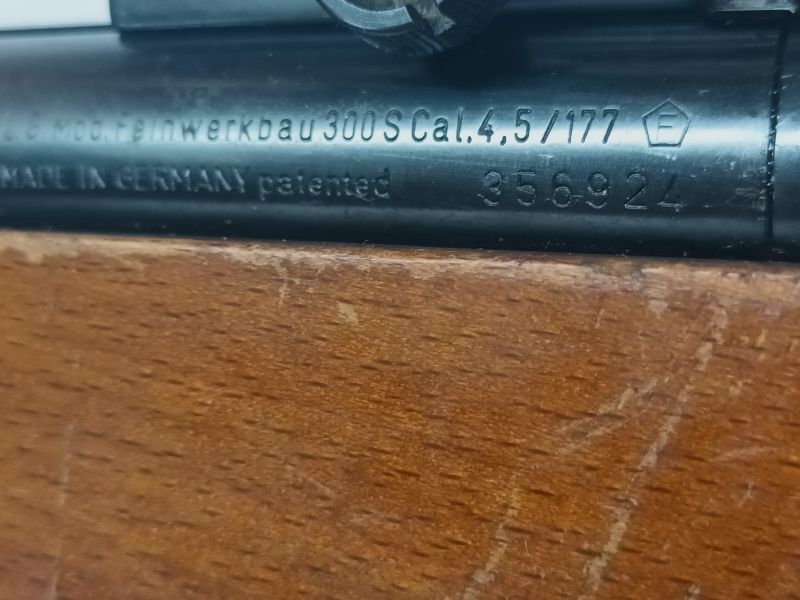 Feinwerkbau 300S LG Matchluftgewehr Cal.4,5mm (177) Diabolo Luftgewehr natürlich SCHUSSBEREIT