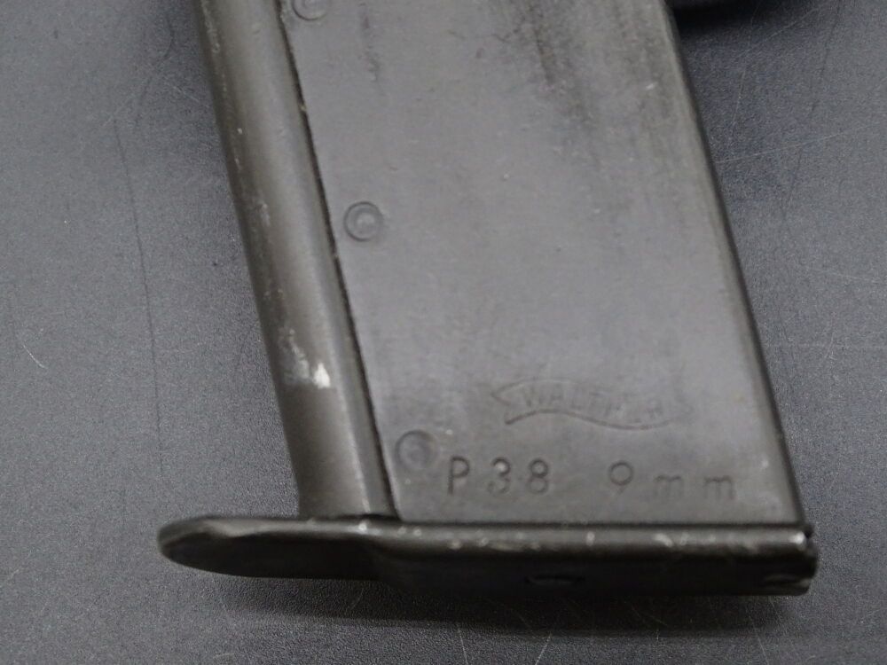 Walther P38 WWII / SVW 45 WAA 358 Kaliber 9mm Luger P38 SVW 45