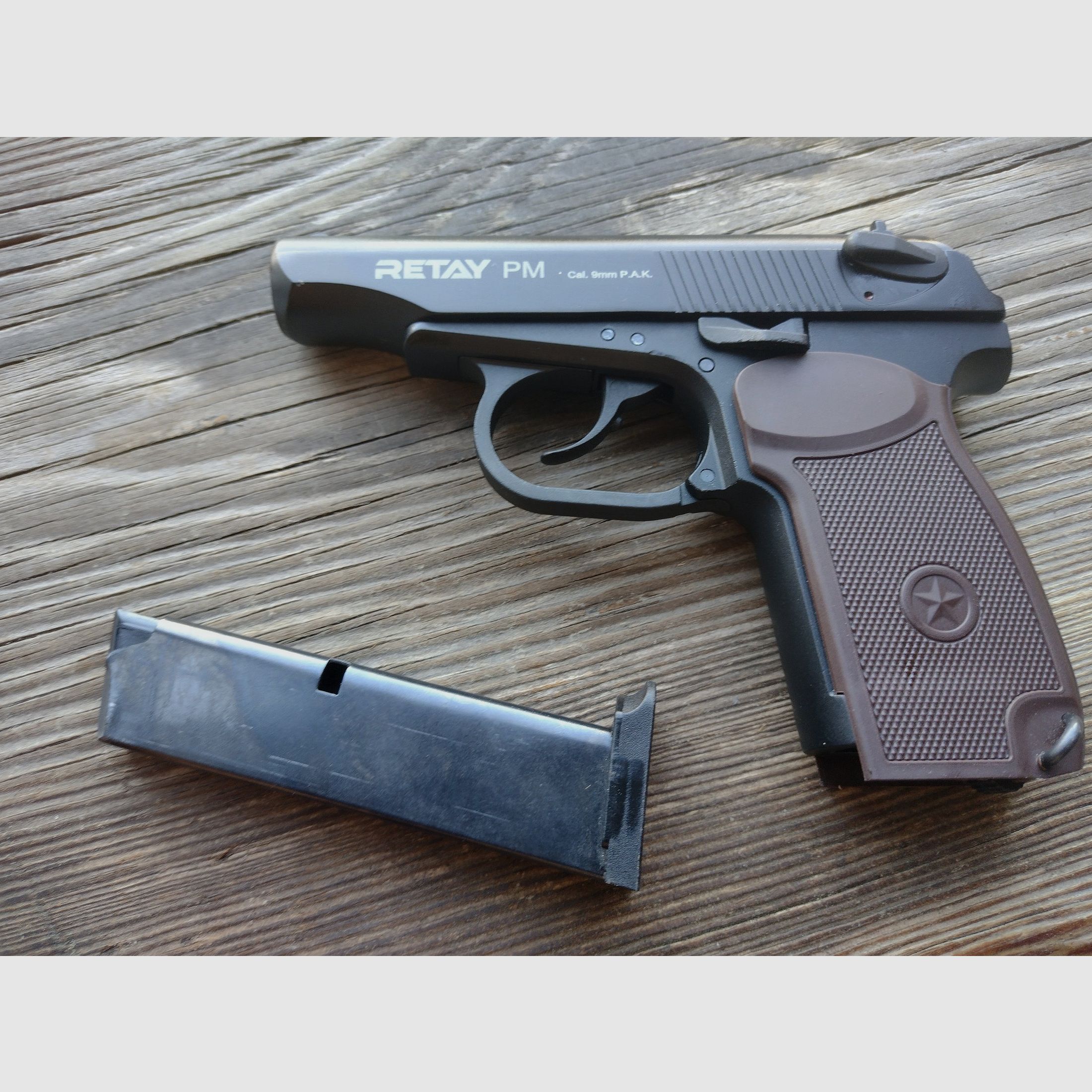 RETAY PM 9mm P.A.K. Schreckschusspistole Makarov PM Nachbau - Expédition dans toute l'UE