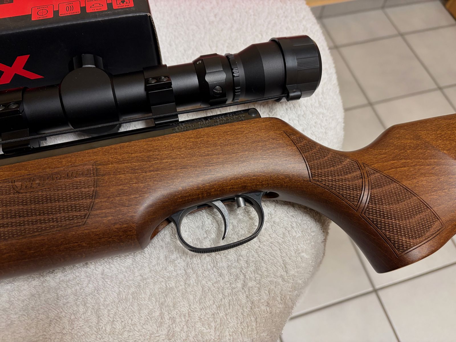 Fucile ad aria compressa: Weihrauch KW 35 K con silenziatore e telescopio Umarex RS 3-9x40, nuovo e mai usato,