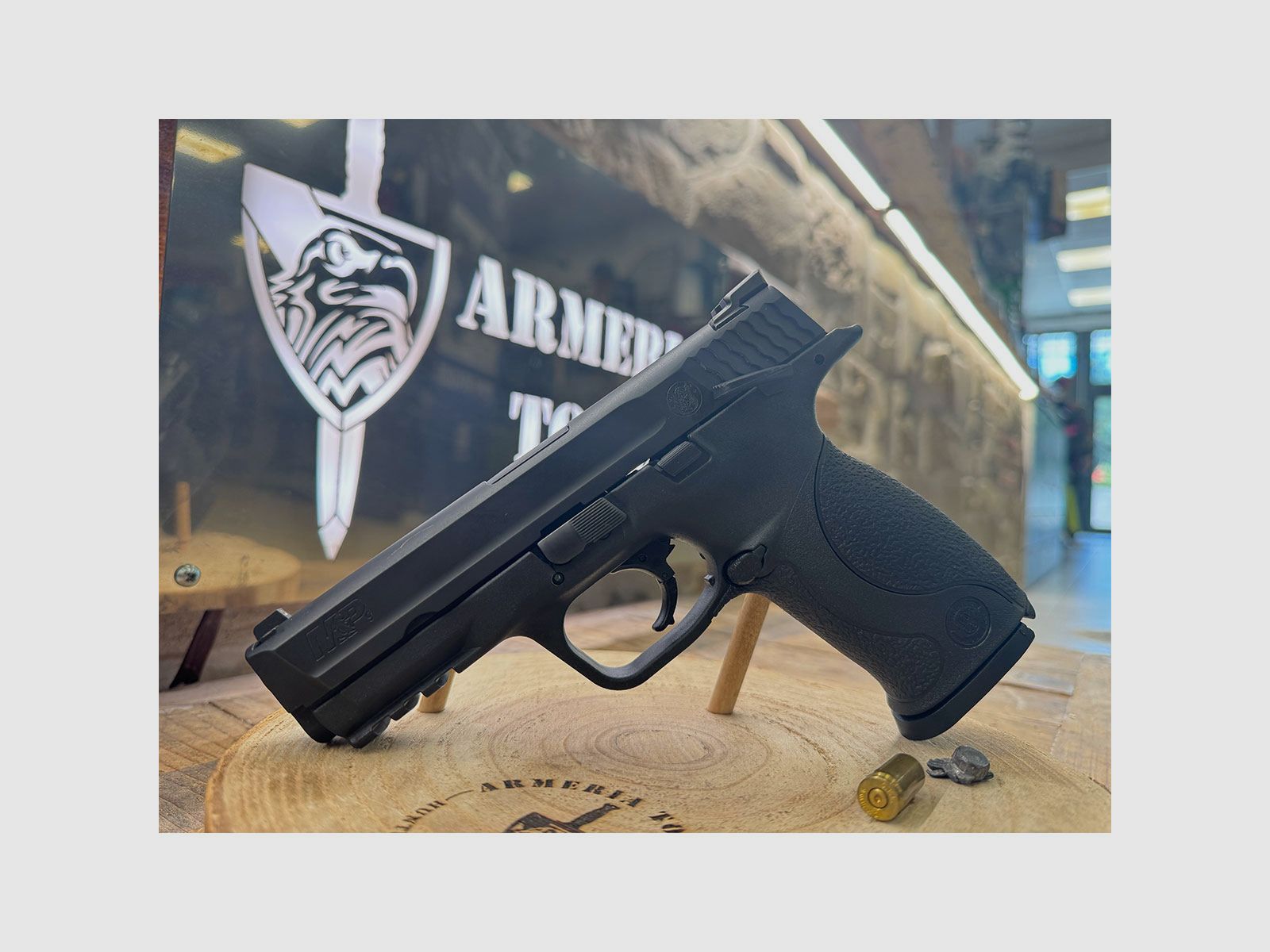 USED – PISTOL – SMITH & WESSON M&P9 4 1/4″ MAN SAFE cal. 9×21, image 1 of 5