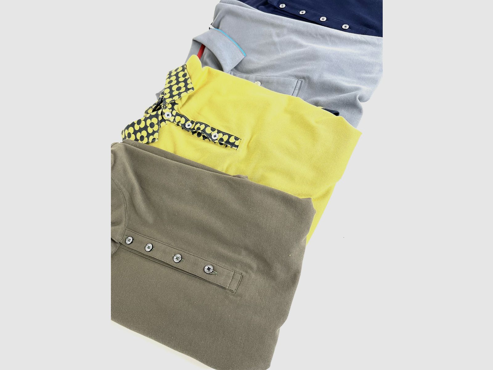 4 HIGH-QUALITY POLO SHIRTS, image 5 of 5