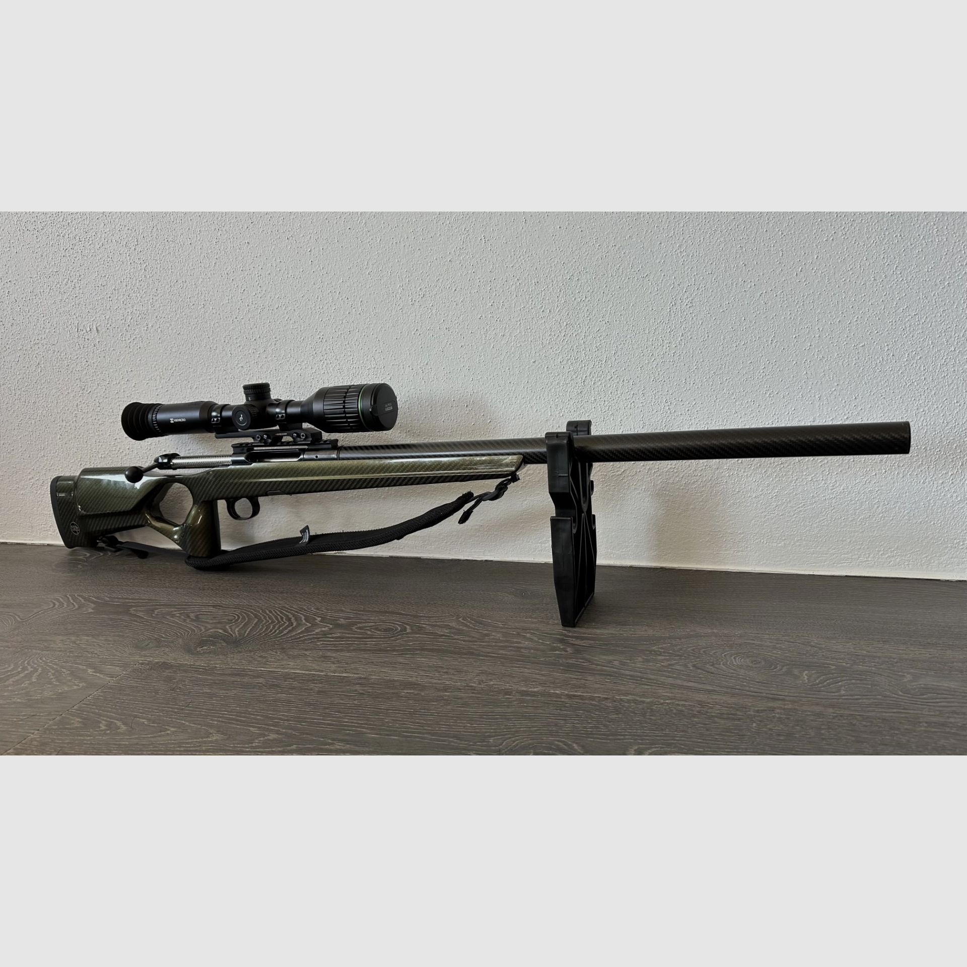 FBT Revolution für Tikka T3x Lite inklusive Schalldämpfer FBT INA OBS 32 sowie ATN X-Sight 4K Pro 5–20x Zielfernrohr