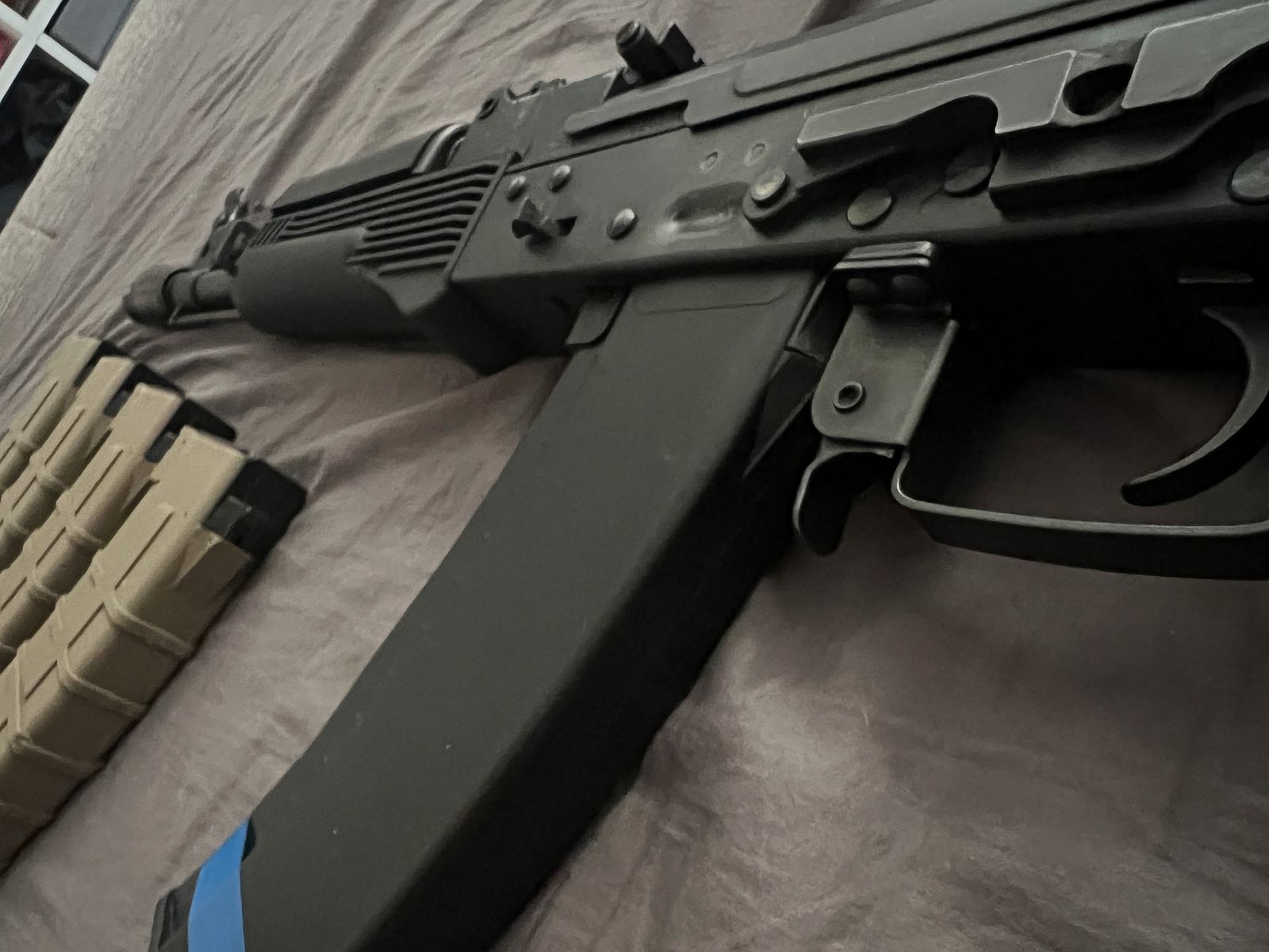 E&L Ak105 mit Magazinen 