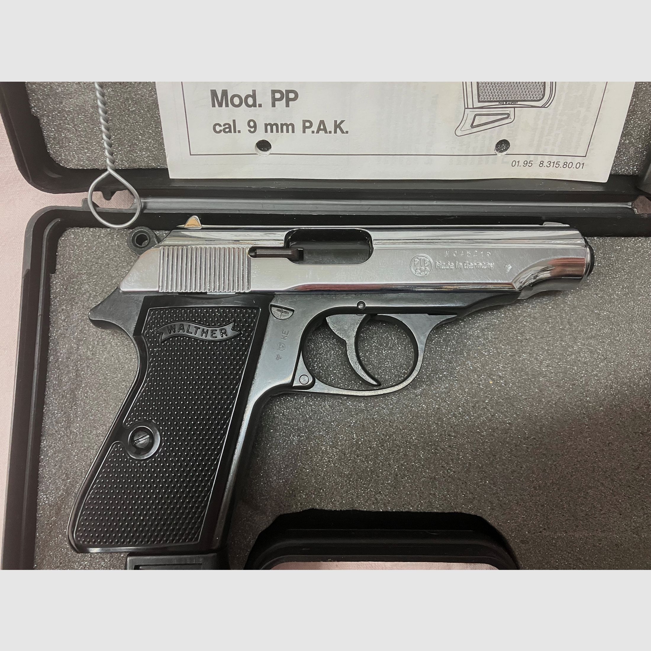 Walther PP chrome poli, calibre : 9 mm P.A.K., PTB n° 620, inutilisé