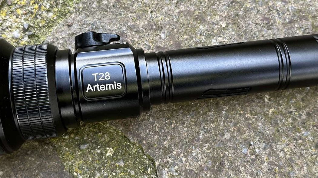 Brinyte T28 Artemis LED-Taschenlampe