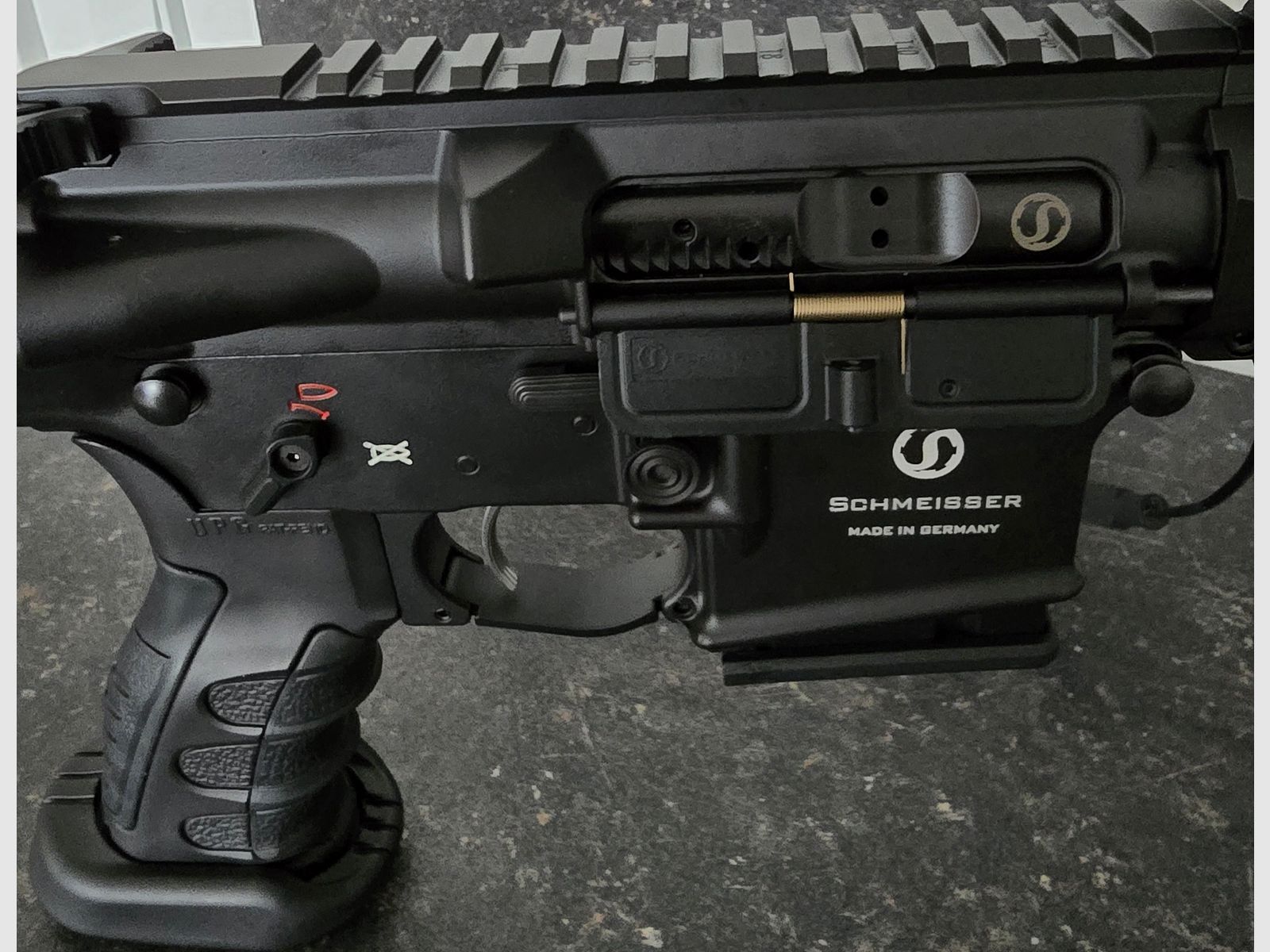 Schmeisser AR 15 DMR 18 pollici calibro .223 con Red Dot Sight Holosun NUOVO