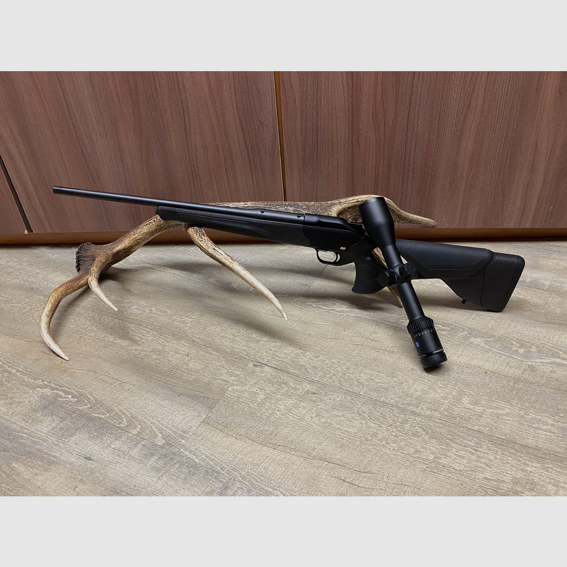 Blaser R8 Ultimate, LL 52cm, con Zeiss Conquest V6 2-12x50 M