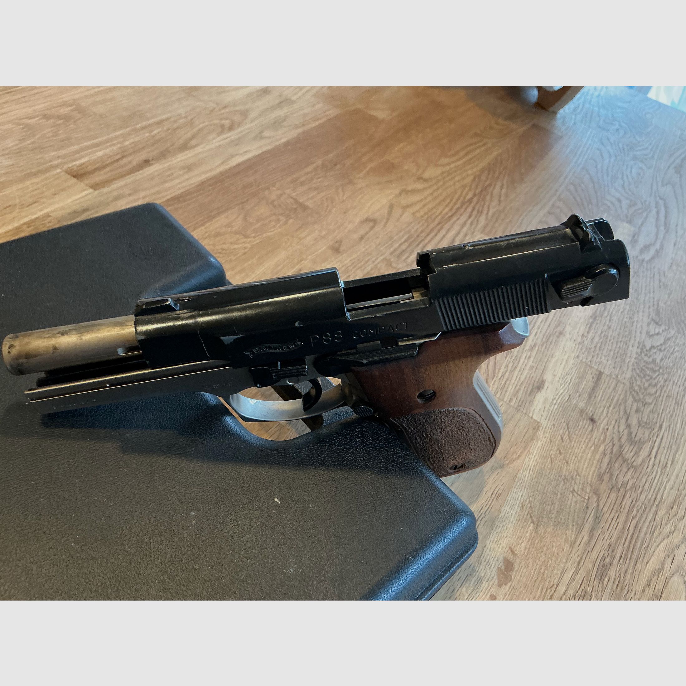 Walther P88-9 Compact 9mm PAK, defective as a spare part