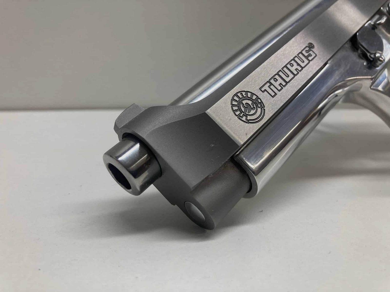 TAURUS PT 92 SS17 Stainless Steel matt
