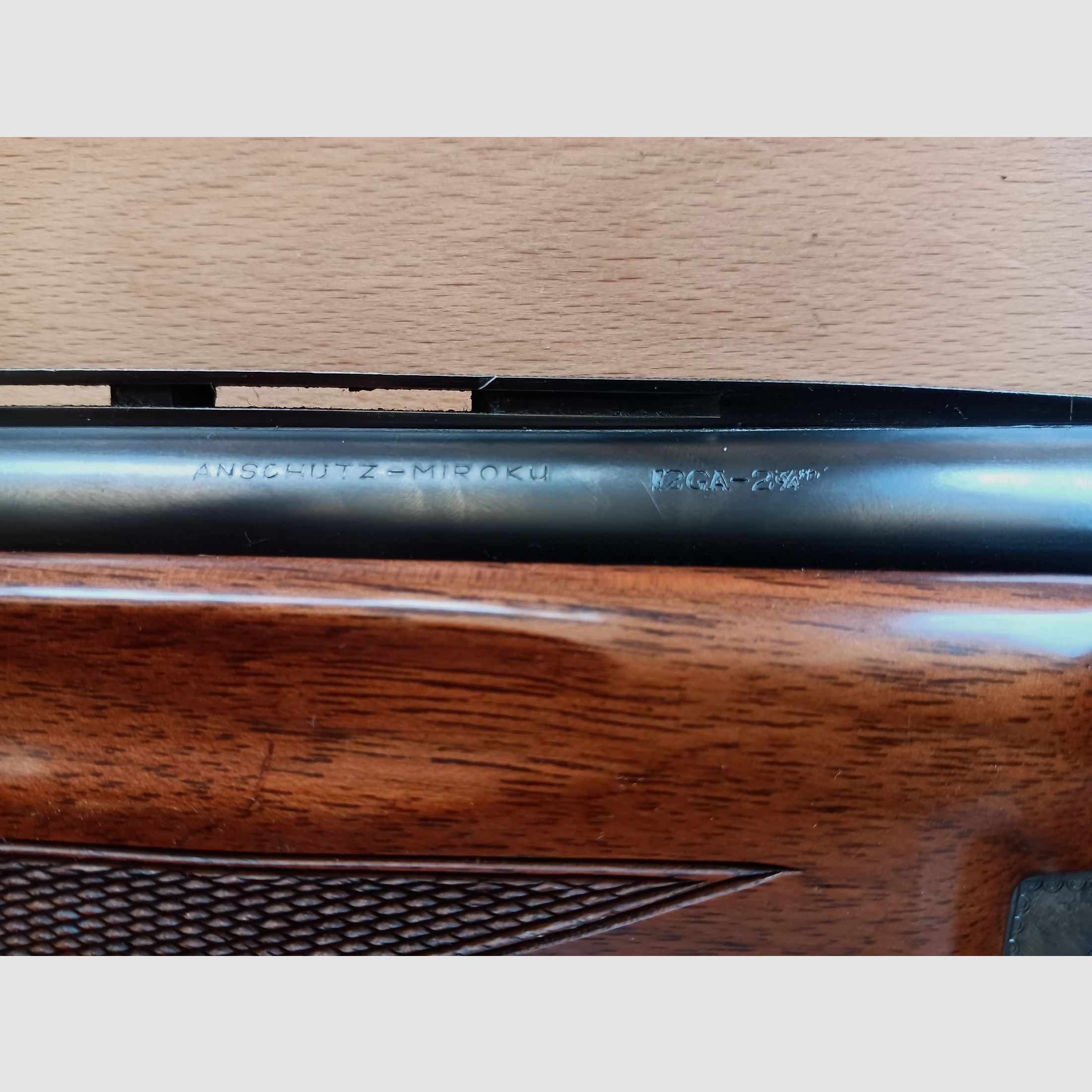 Anschütz Miroku con grilletto dorato versione da caccia con estrattori