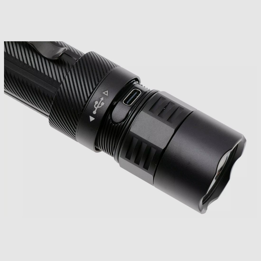Fenix PD45R ACE lampe de poche programmable, 3 200 lumens, image 4 sur 7