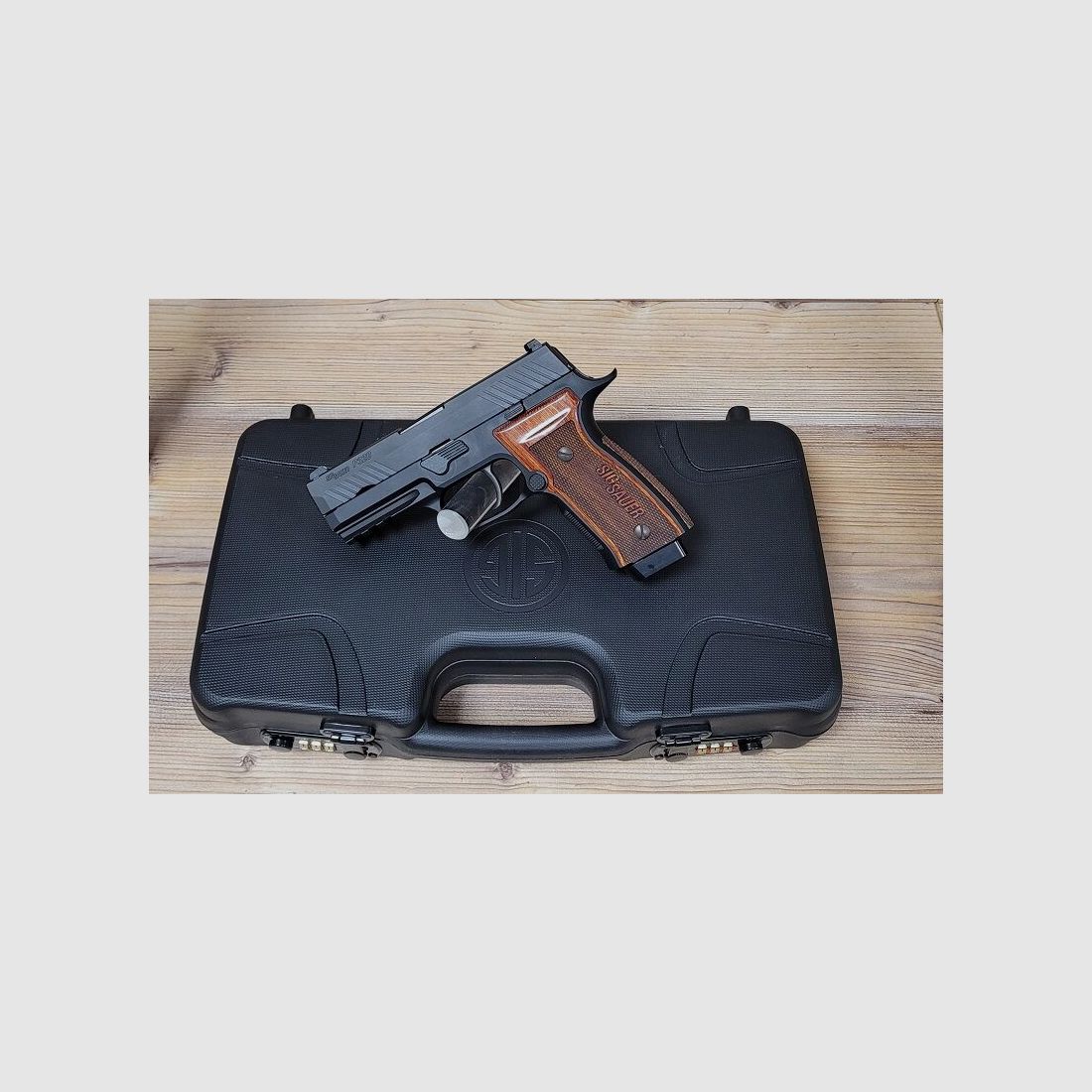 Sig Sauer P320 AXG Classic