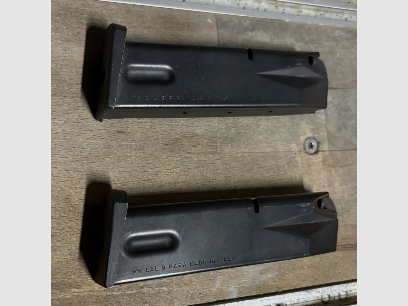 2  Beretta 92FS Caricatore (15 colpi)