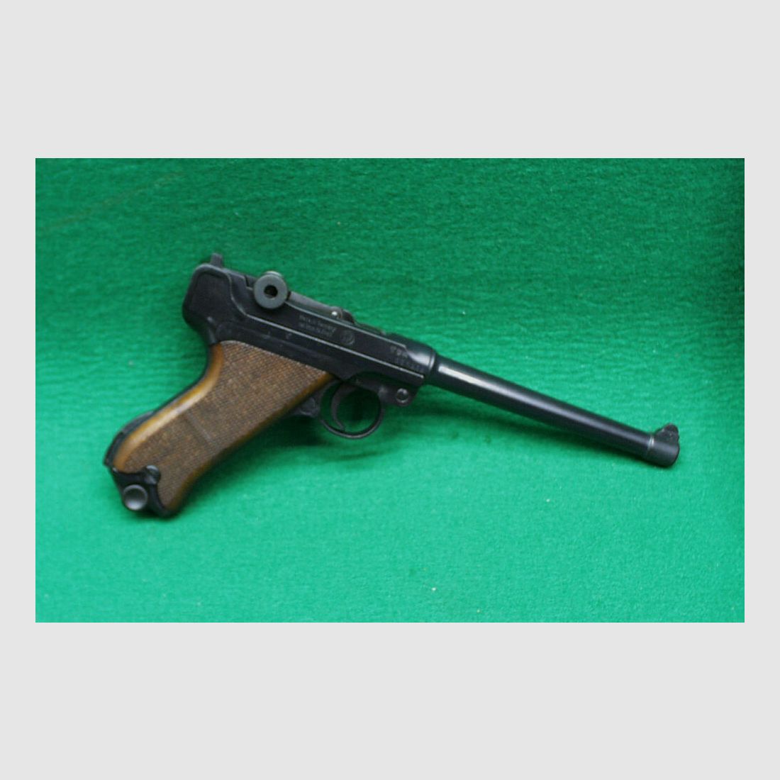 ME Cuno Melcher	 ME P04 9mm P.A.K. schwarz