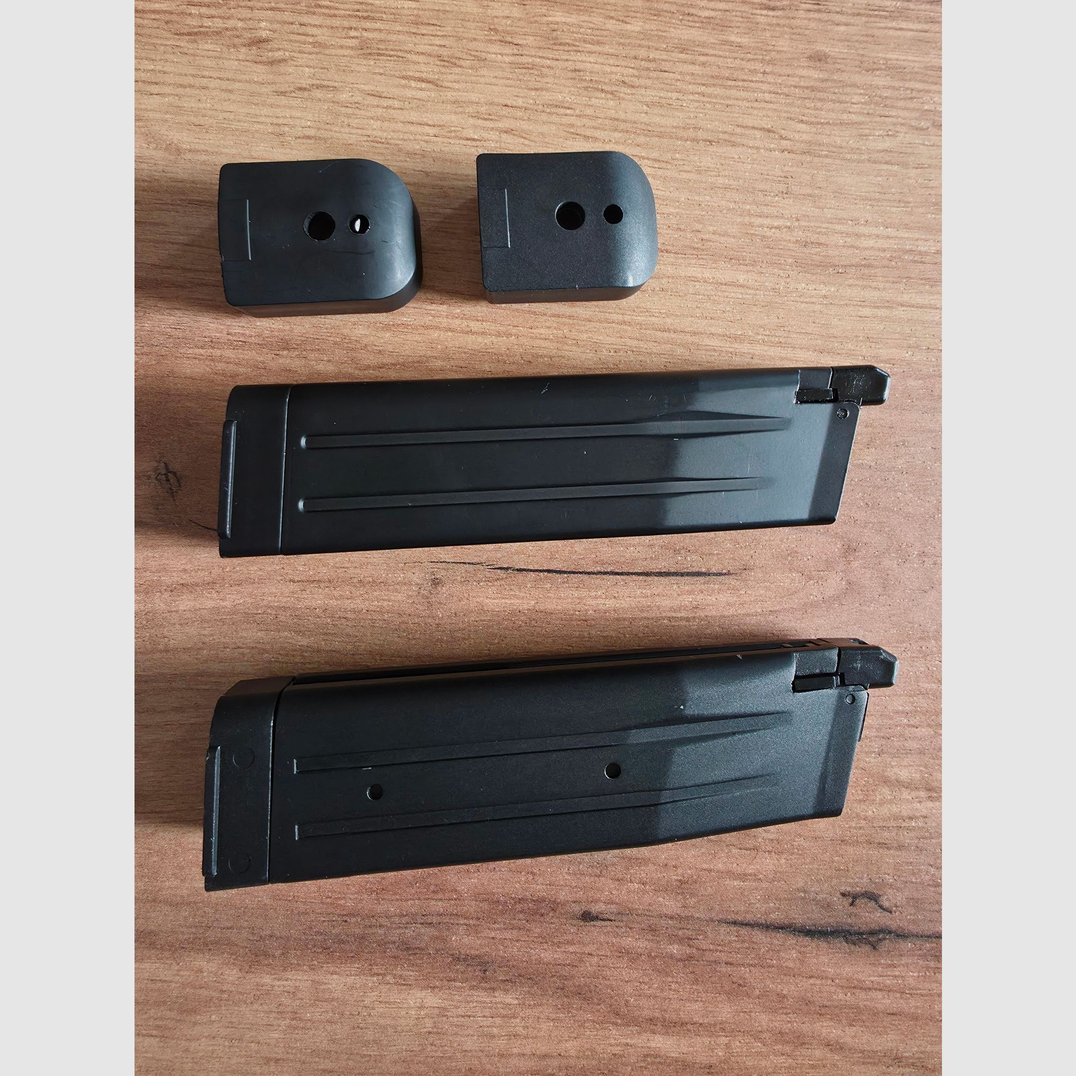 KLI Hi-capa 4.3 Tartarus MK1 GBB + 2 Magazine