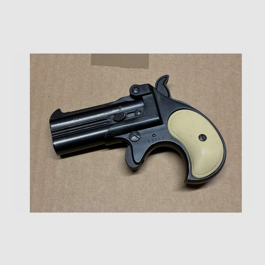 Derringer Röhm RG18 caliber 22WinMag