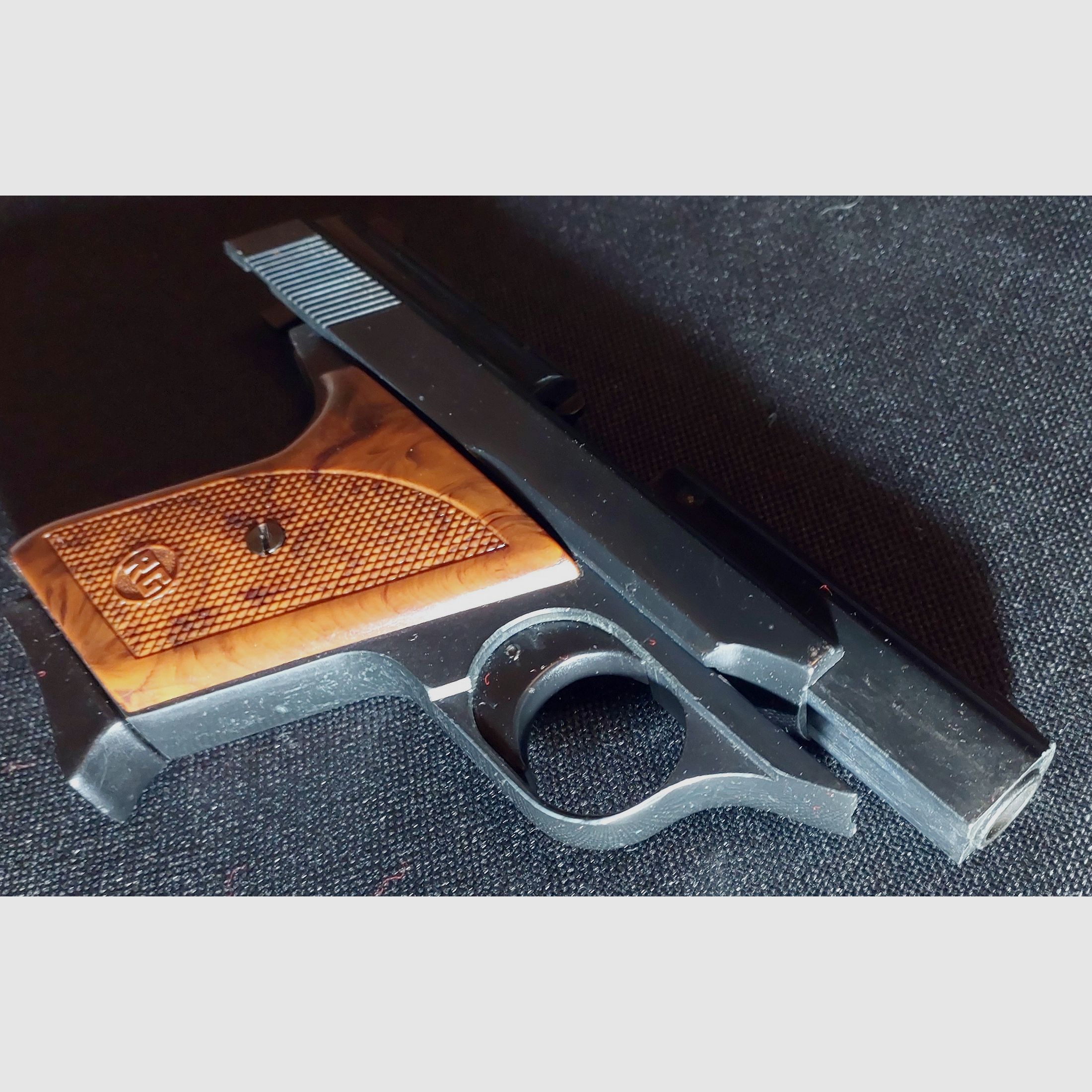 Röhm RG8 (RG 8) Pistolet à blanc Cal. 8mm OVP (PTB 154) RARE !