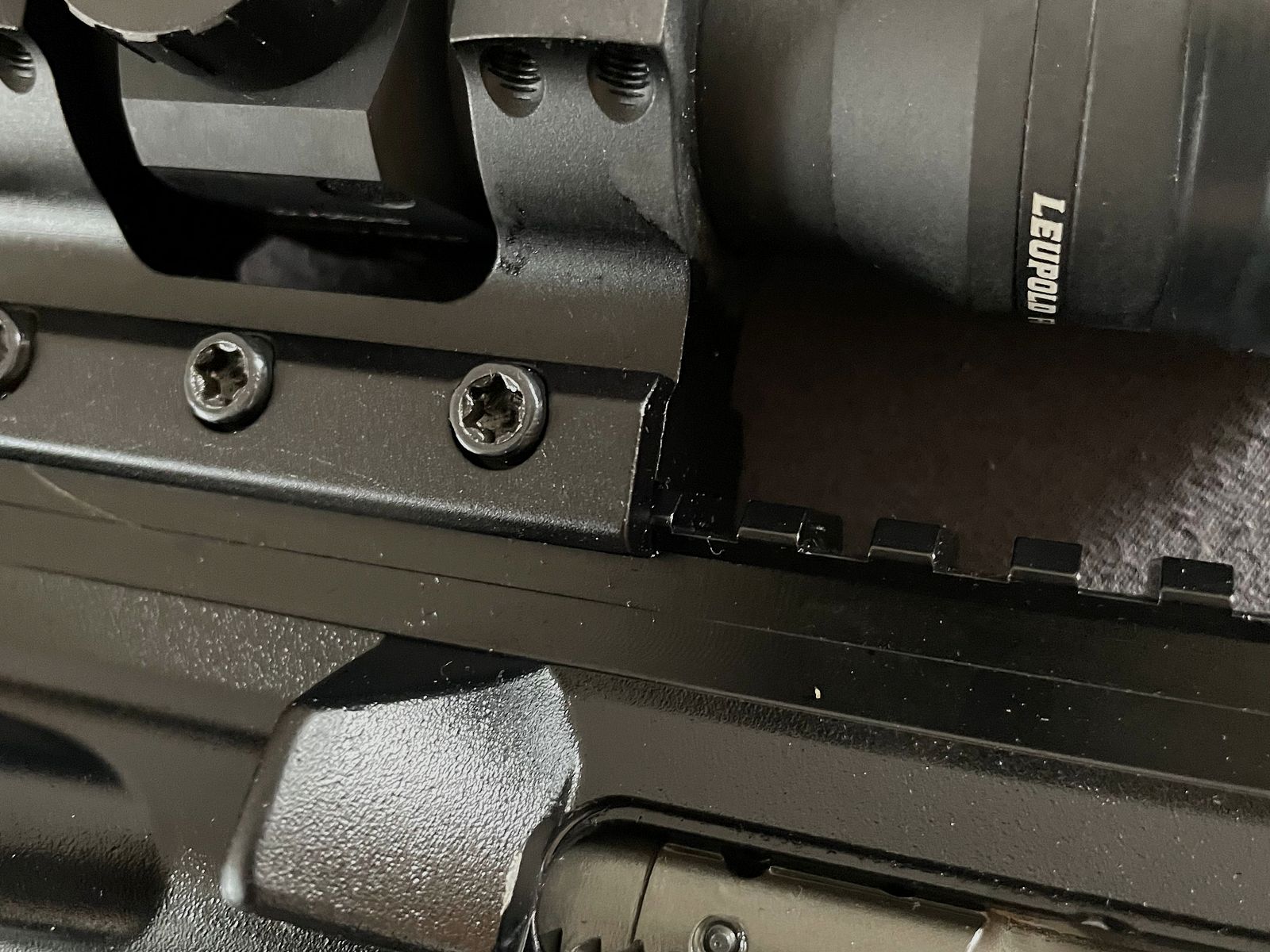 HK MR 223 + Leupold Red Dot + Zubehör, 551 Schuss Belastung , 16,5 Zoll , 10 Magazine Mag Pul