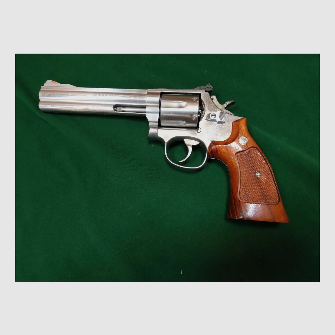 Smith & Wesson	 686-4