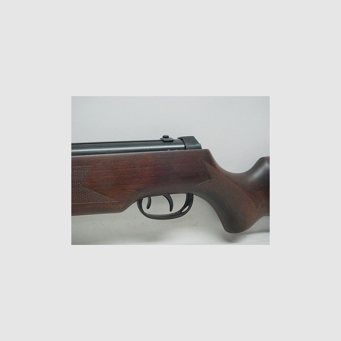 Hunter Force 750 Kal.4,50mm - inkl 4x32 ZF, Mikrometervisier