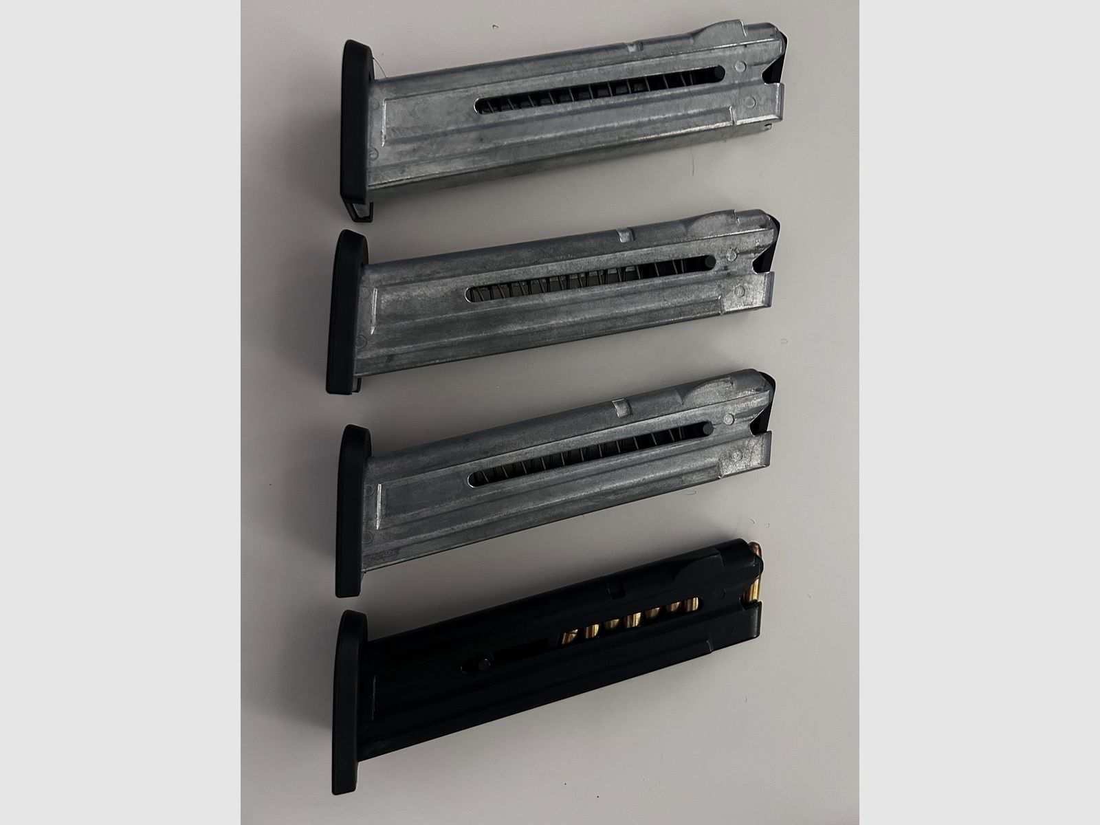 GSG Firefly .22lfb mit 4 Magazinen 