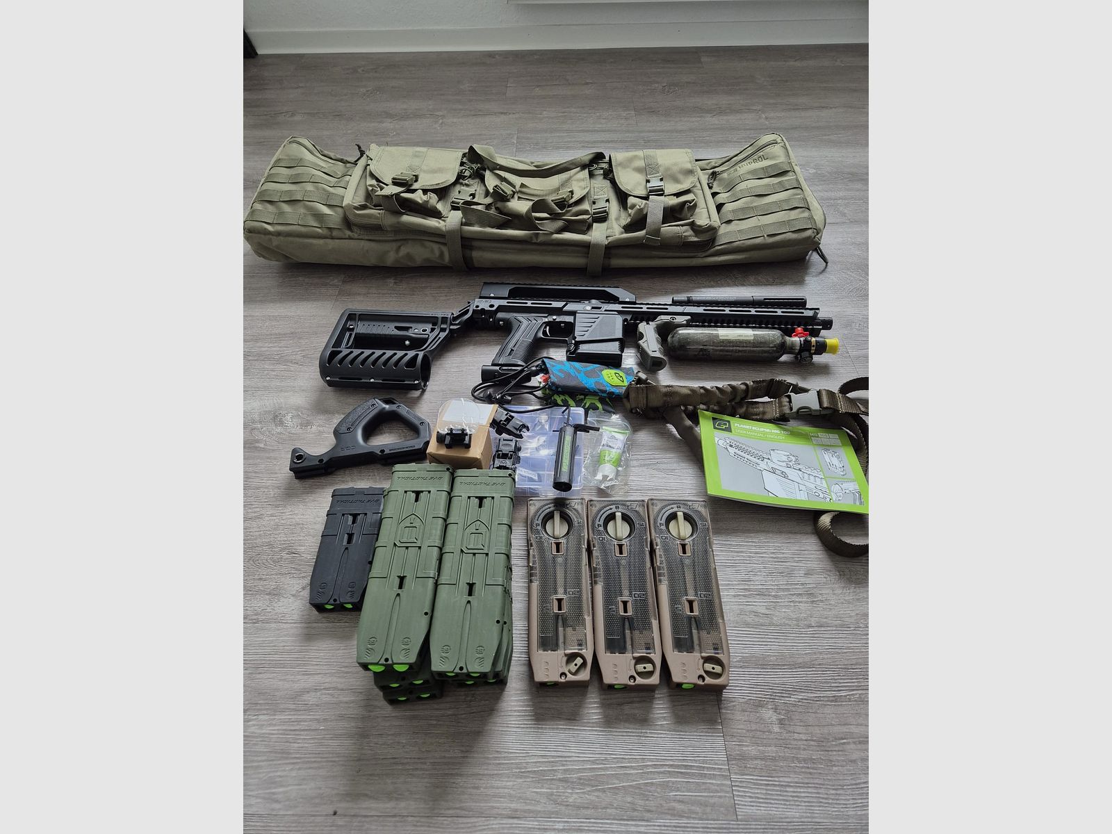 Planet Eclipse Emek MG100 Set con molti accessori - usato, ben curato